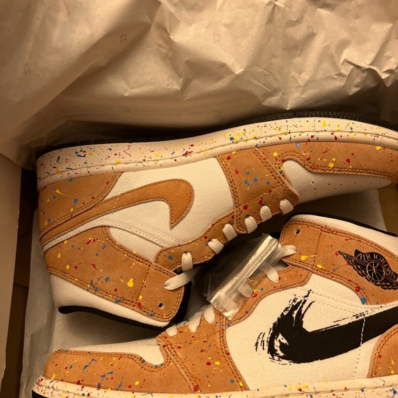 Nike Air Jordan Retro 1 - Picture 1 of 3